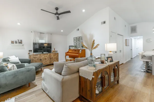 $660,000 | 2422 Corral Road, Unit 2422 CORRAL RD, Signal Mountain, TN 37377