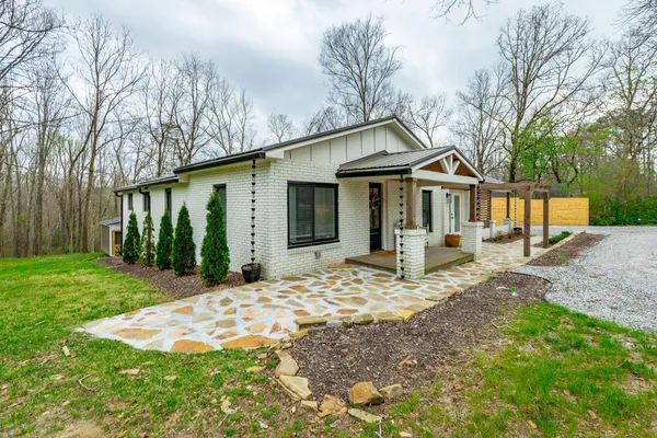 $660,000 | 2422 Corral Road, Unit 2422 CORRAL RD, Signal Mountain, TN 37377