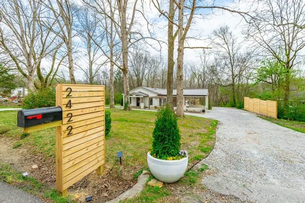 $660,000 | 2422 Corral Road, Unit 2422 CORRAL RD, Signal Mountain, TN 37377