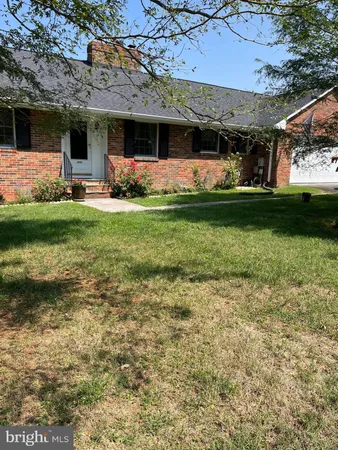 $3,700 | 36960-36960 Glendale Street, Purcellville, VA 20132