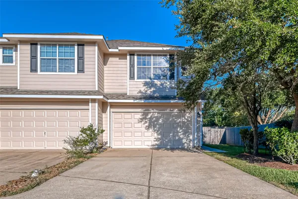 $2,100 | 458 Ashford Cove, Dickinson, TX 77539