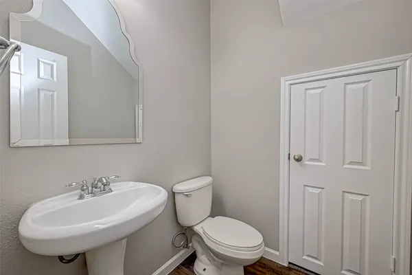 $2,100 | 458 Ashford Cove, Dickinson, TX 77539
