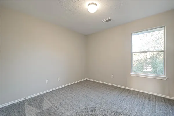 $2,100 | 458 Ashford Cove, Dickinson, TX 77539