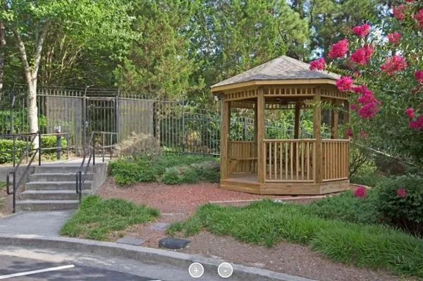 $1,898 | 7150 Peachtree Dunwoody Road, Unit 504, Atlanta, GA 30328