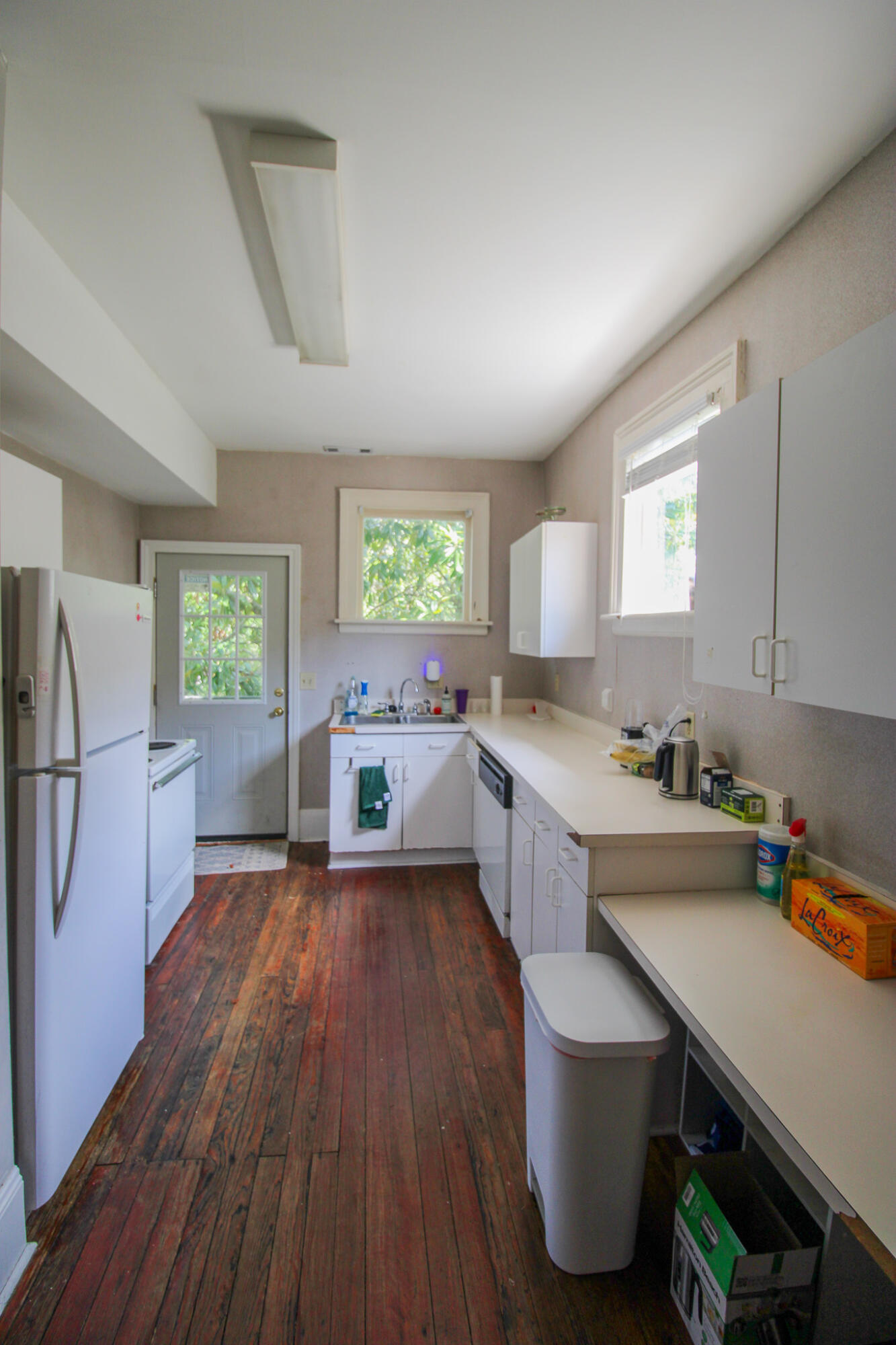 208 Calhoun Street, Unit B Charleston, SC 29401 - Photo 7 of 13 IMG_4086