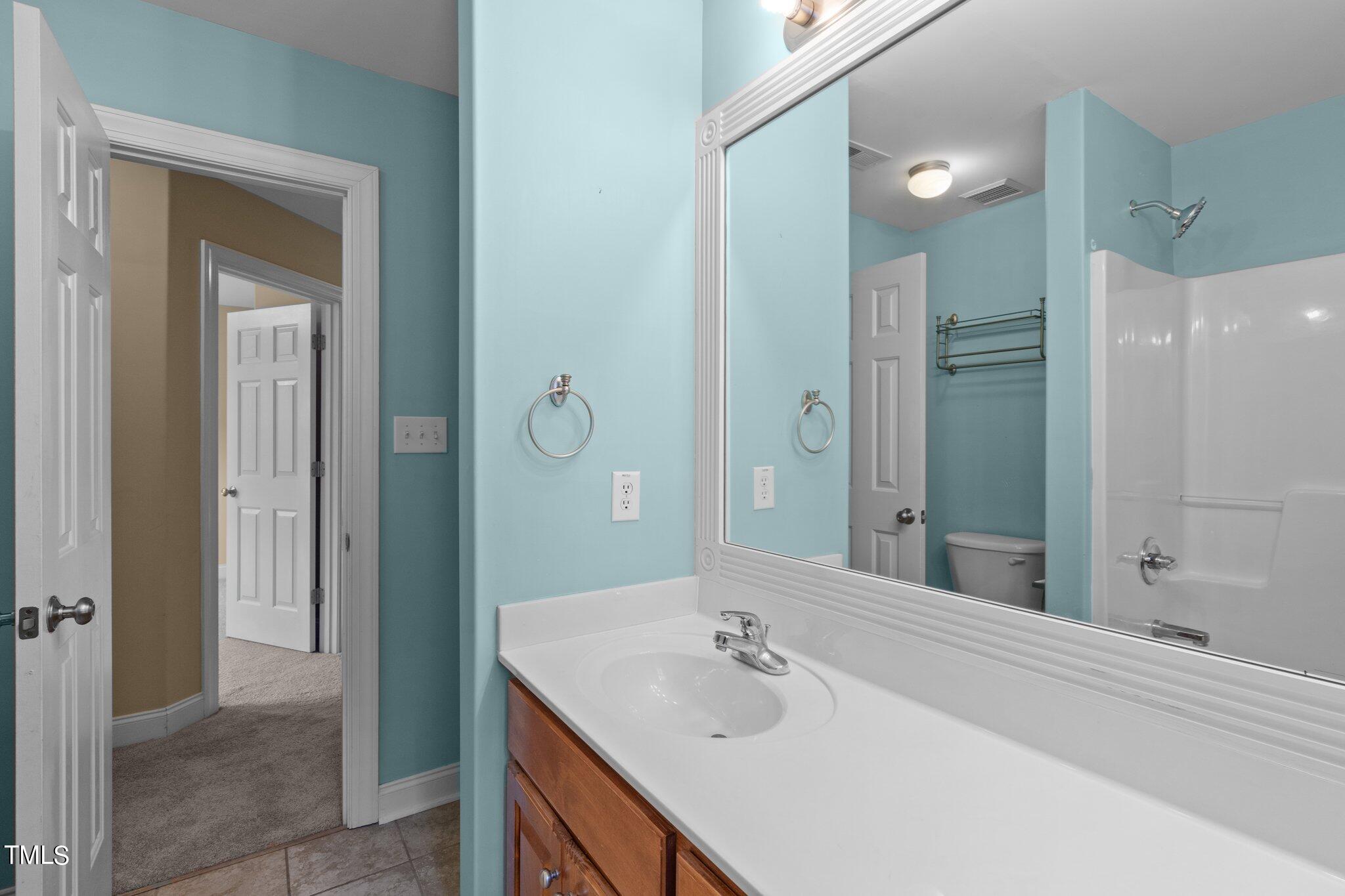 159 Alfred Court Raleigh, NC 27603 - Photo 16 of 50 43-web-or-mls-_NFP3259