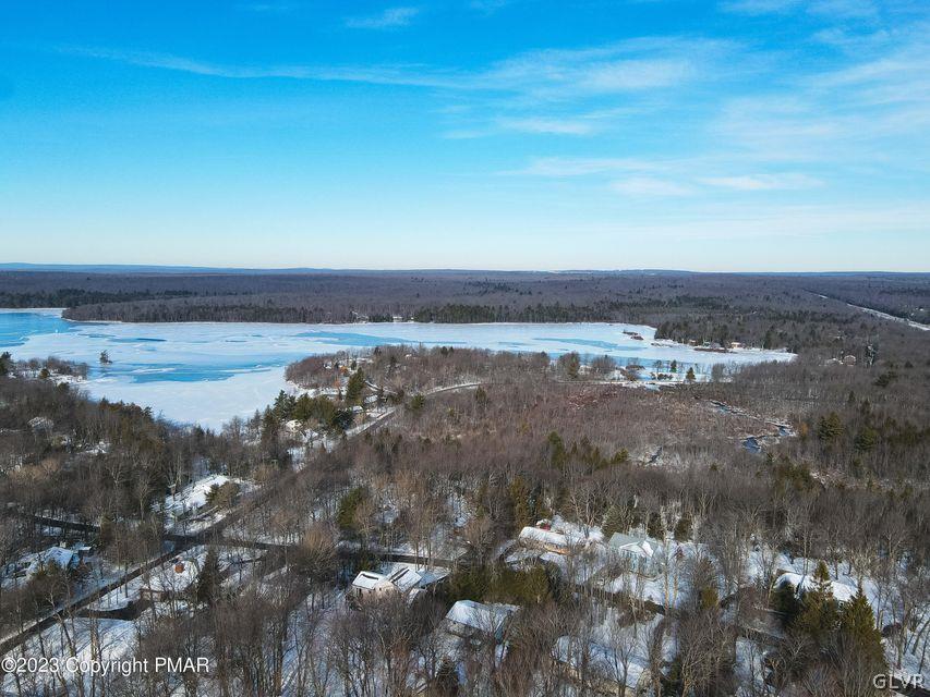 3229 Beech Ridge Drive Pocono Summit, PA 18346 - Photo 27 of 34 Gallery Image 27