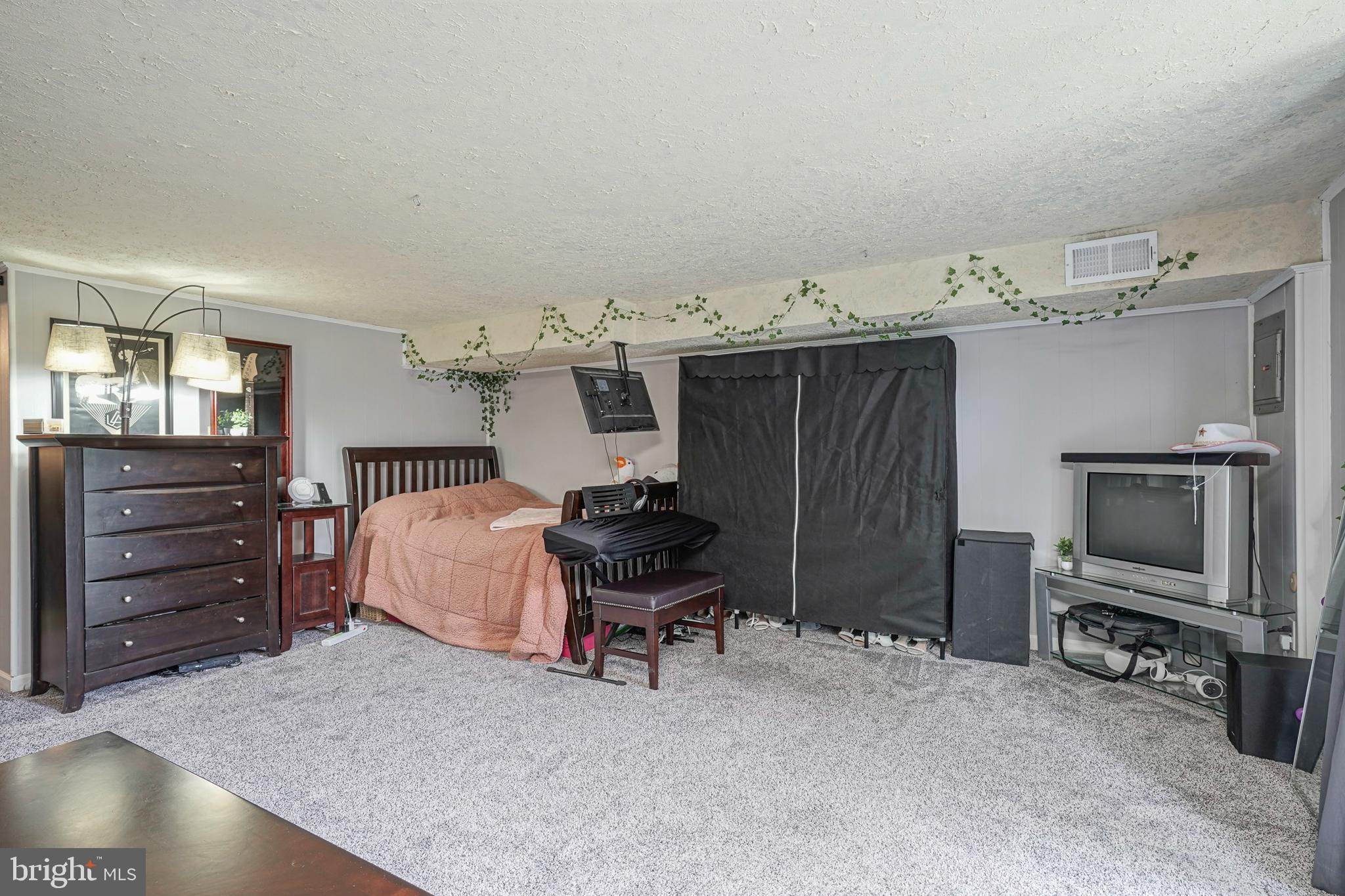3864 Fairdale Road Philadelphia, PA 19154 - Photo 18 of 20 Gallery Image 18