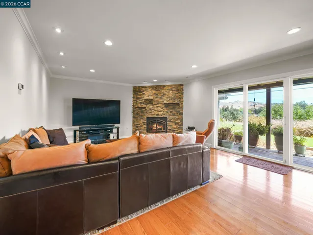 $1,349,000 | 5900 High Street, Clayton, CA 94517