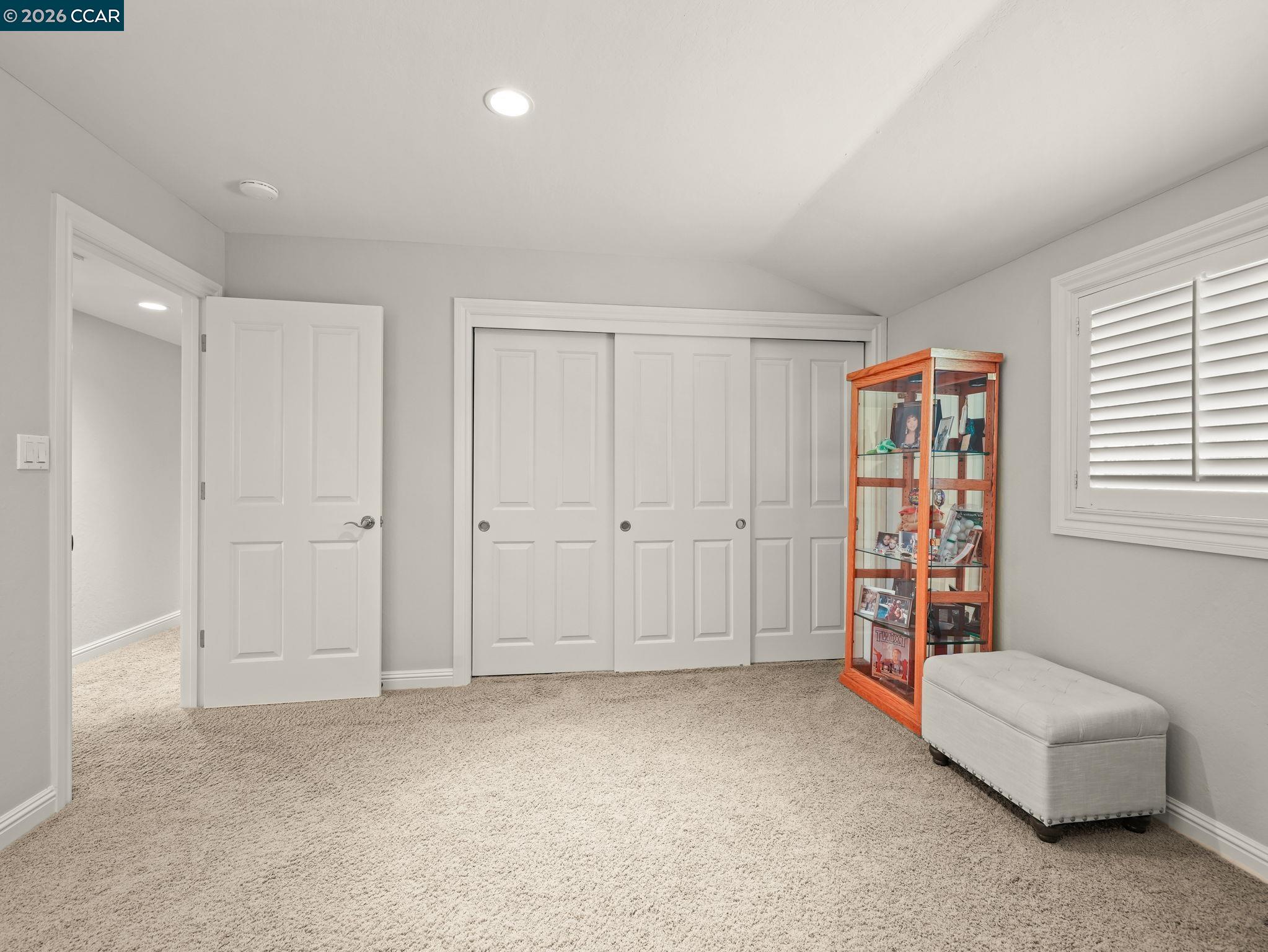 5900 High Street Clayton, CA 94517 - Photo 25 of 46 a view of an empty room with a window