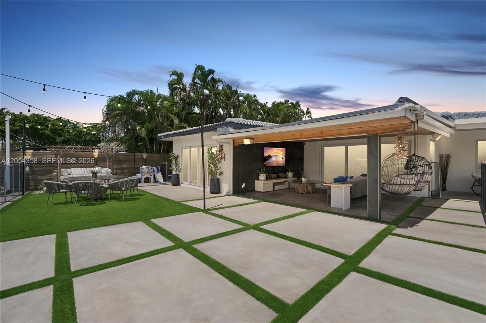 12930 Auralia Road North Miami, FL 33181 - Photo 29 of 34 Gallery Image 29