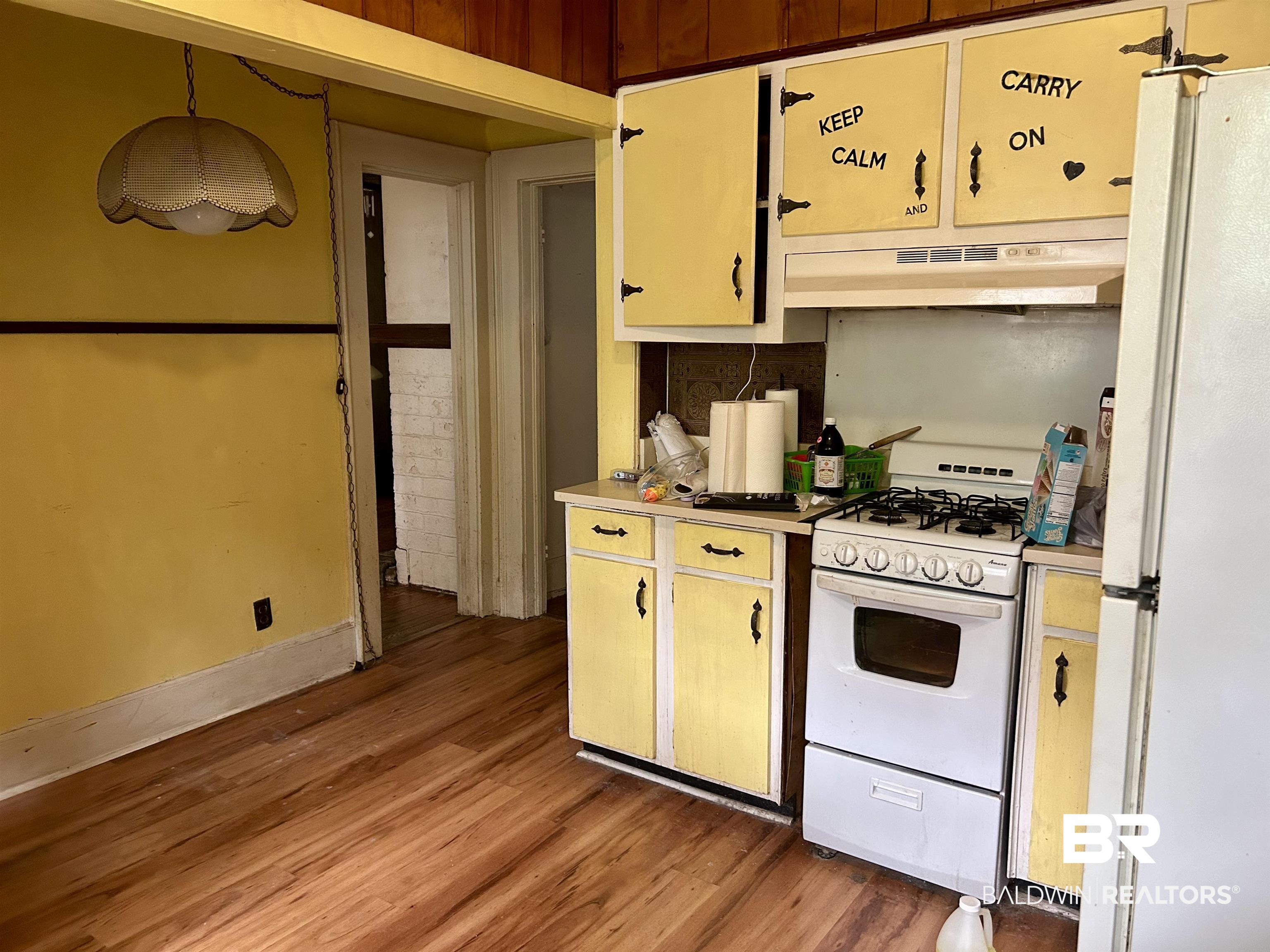 202 4th Street Mobile, AL 36611 - Photo 10 of 27