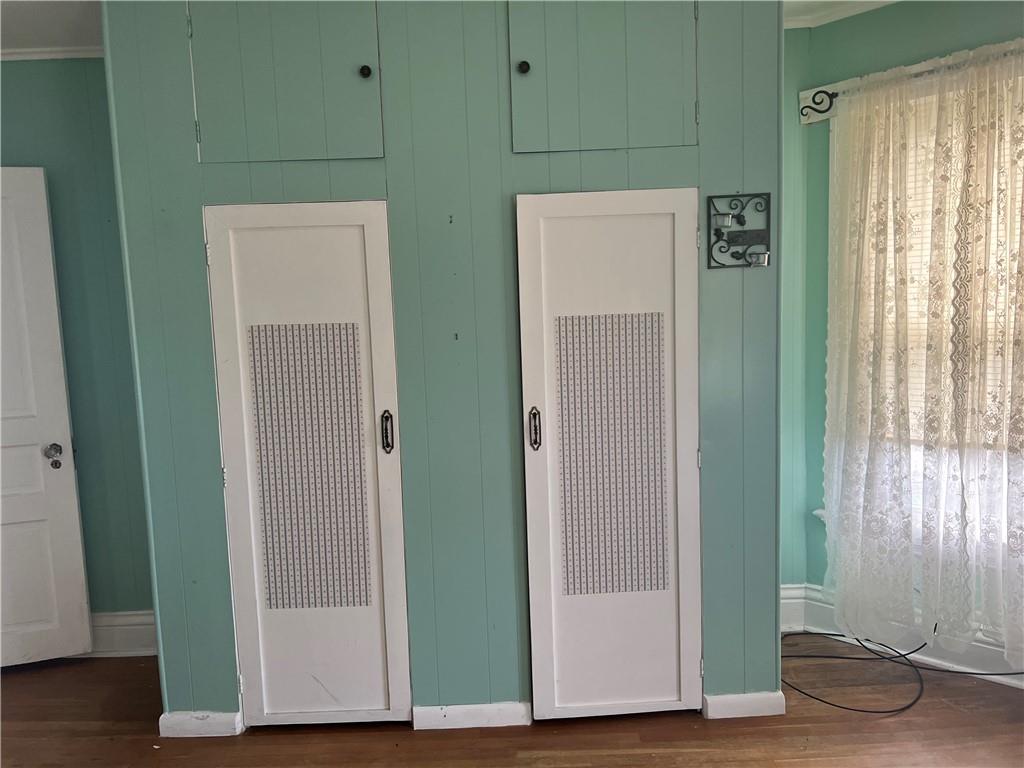 802 4th Street Rochester, PA 15074 - Photo 12 of 31 a view of an entryway with wooden floor