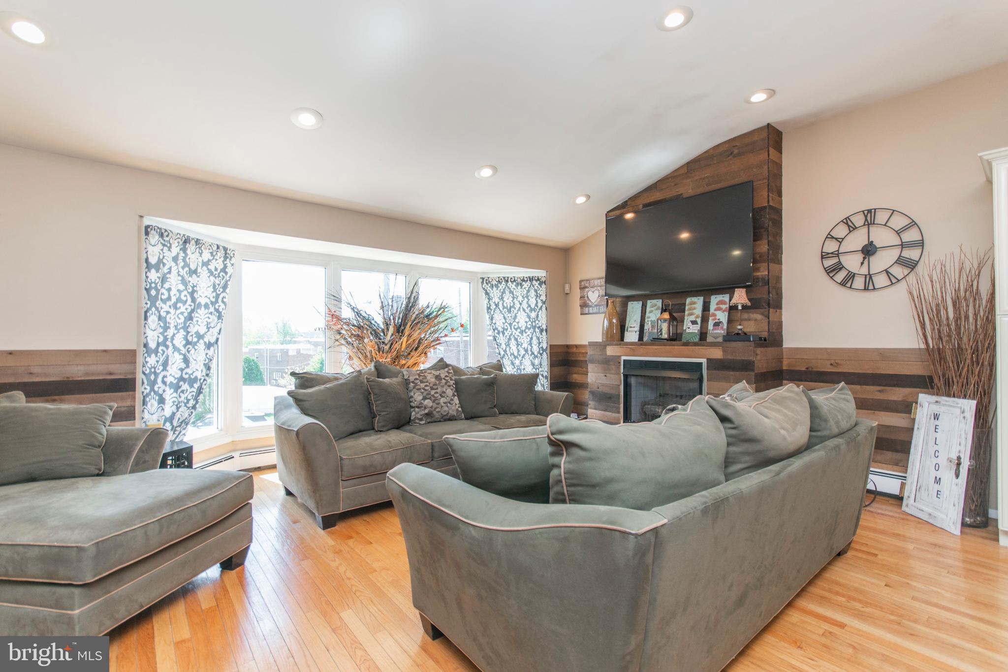 605 Renz Street Philadelphia, PA 19128 - Photo 5 of 30 Gallery Image 5