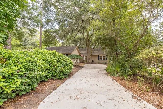 $555,000 | 12 Lanyard Court, Savannah, GA 31411