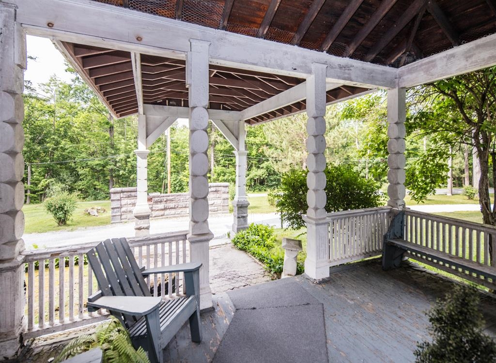 5 Clement Road Rutland, VT 05701 - Photo 6 of 40