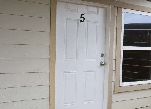 $675 | 7515 Bayway Drive, Unit 5, Baytown, TX 77520