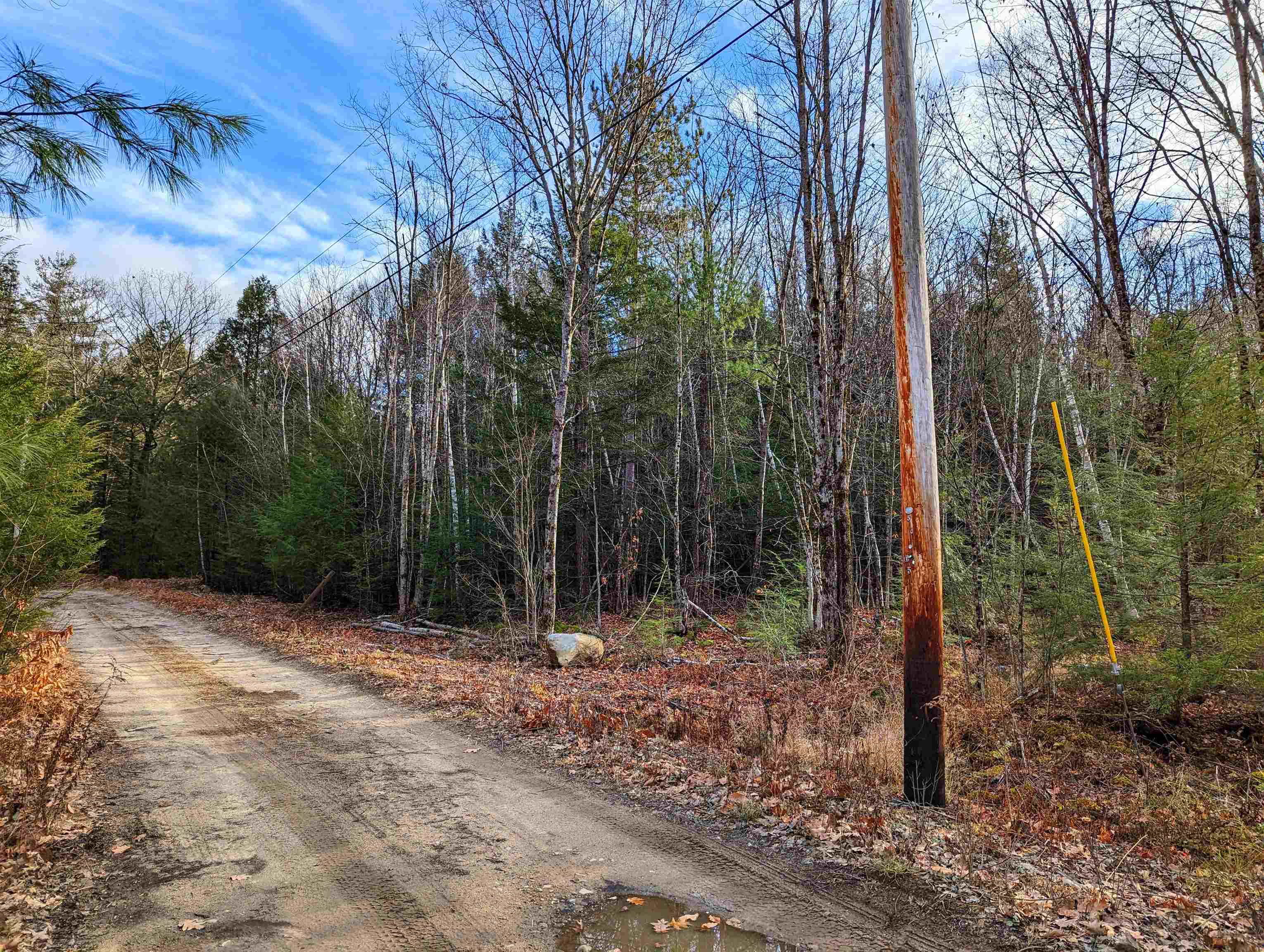 43 Gettings Road Weare, NH 03281 - Photo 3 of 12