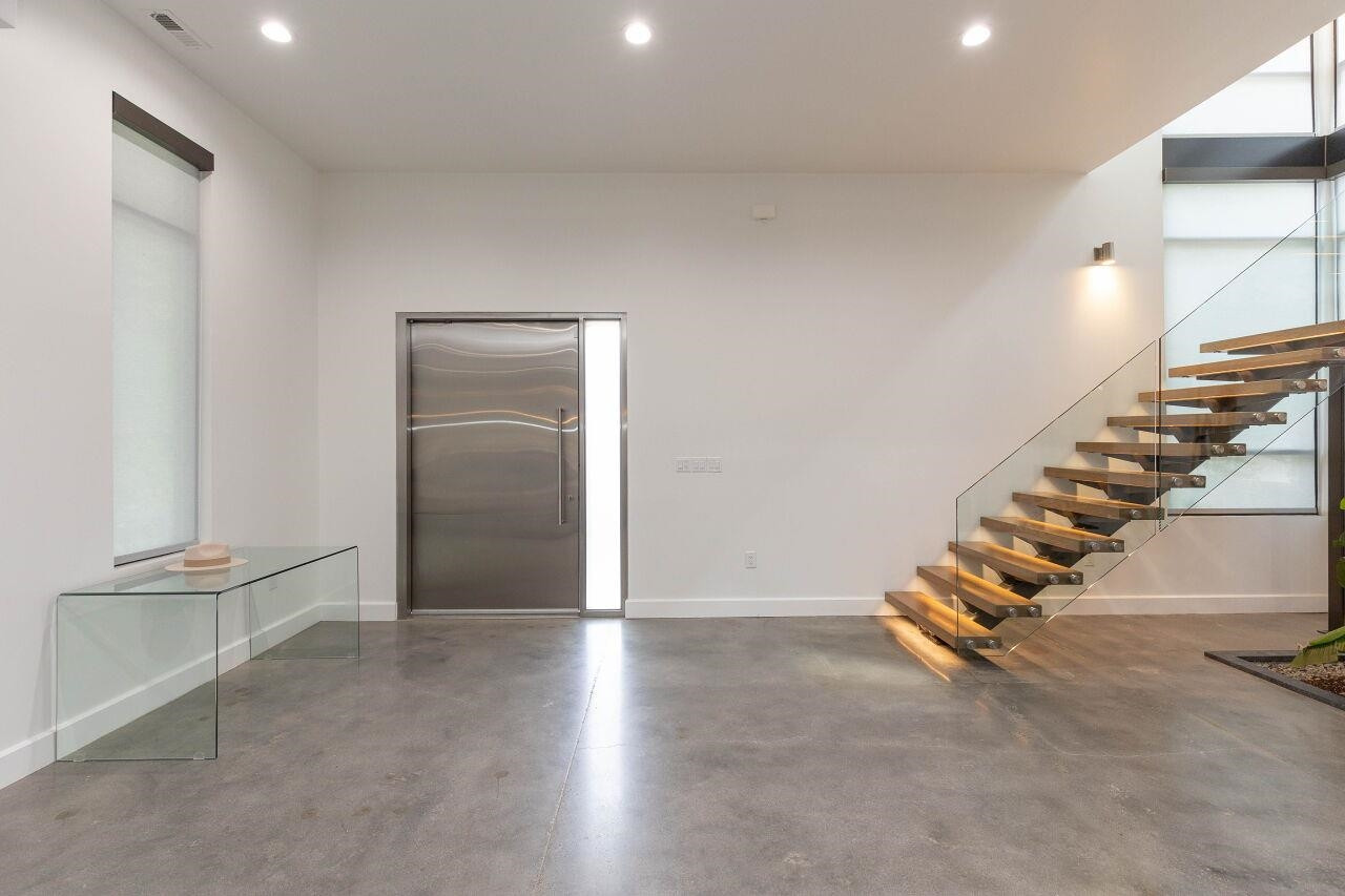 707 Chamberlain Street Raleigh, NC 27607 - Photo 5 of 57 Photo 5