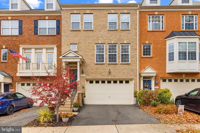 $589,000 | 9842 Pickens Place, Manassas Park, VA 20111