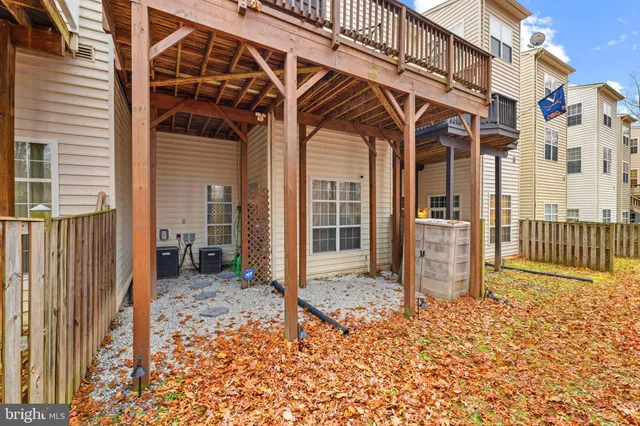 a picture of a bench in front of door
