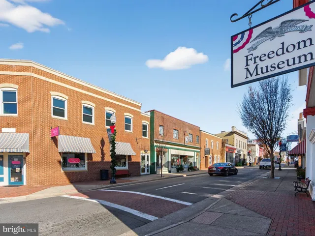 $589,000 | 9842 Pickens Place, Manassas Park, VA 20111