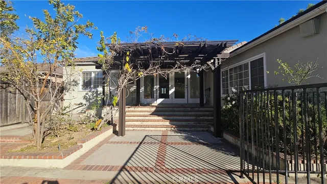 a view of a pathway of a building