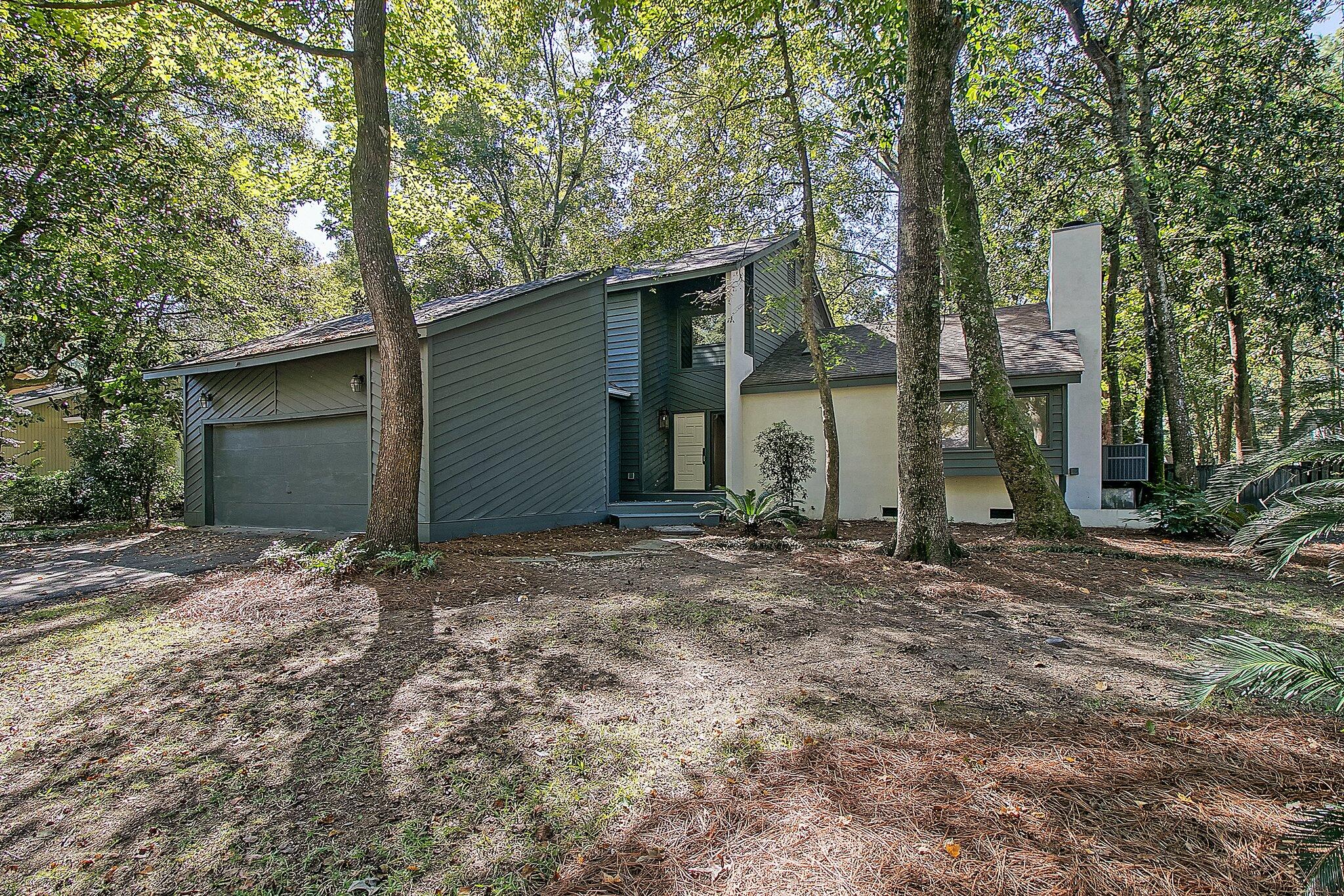 41-web-or-mls-CREM_8 Arabian Dr_041