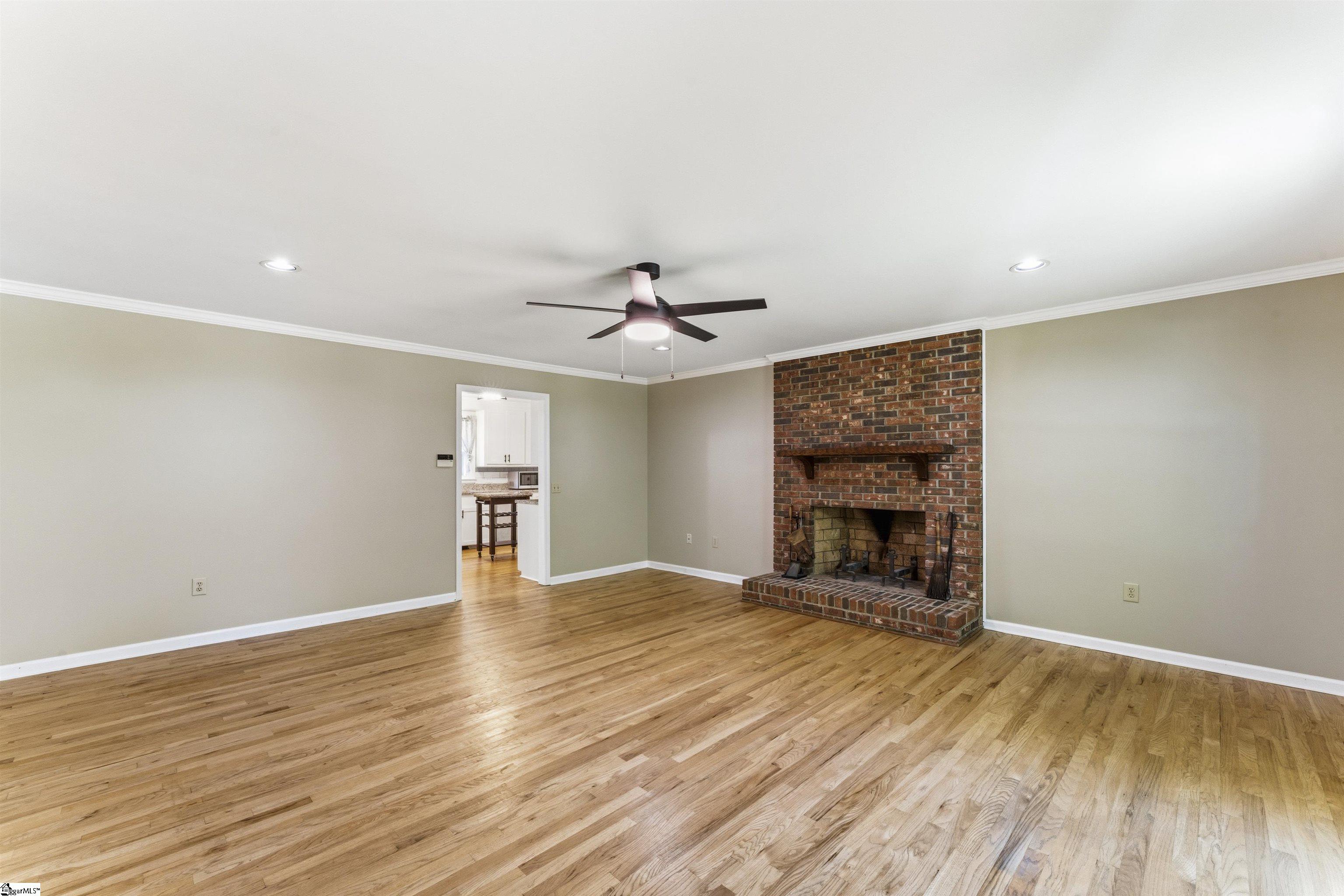 1310 Hanover Road Anderson, SC 29621 - Photo 5 of 44