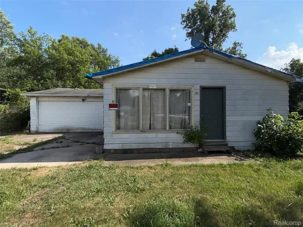 $30,000 | 1387 West Princeton Avenue, Flint, MI 48505