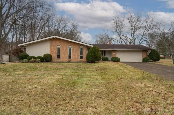 $260,000 | 494 Towncrest Drive, Beavercreek, OH 45434