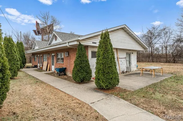 $425,000 | 6500 St Clair Avenue, East St. Louis, IL 62203
