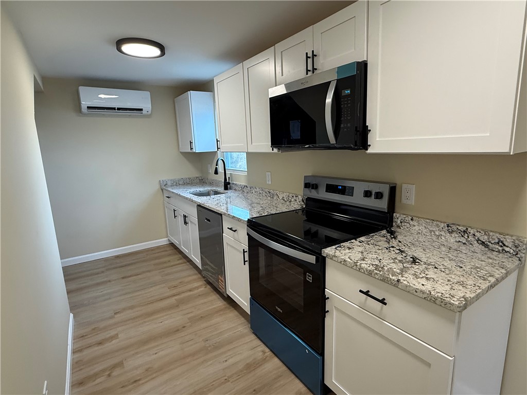 64 Ormsby Avenue Warwick, RI 02886 - Photo 7 of 18