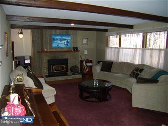 199 Tuckerton Road Medford Lakes, NJ 08055 - Photo 3 of 12