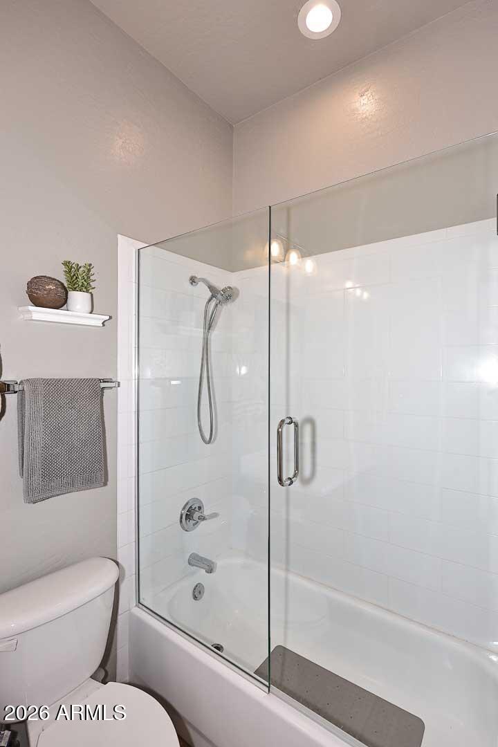 5507 West Carson Road Laveen, AZ 85339 - Photo 23 of 49 Hall Bath-Tub