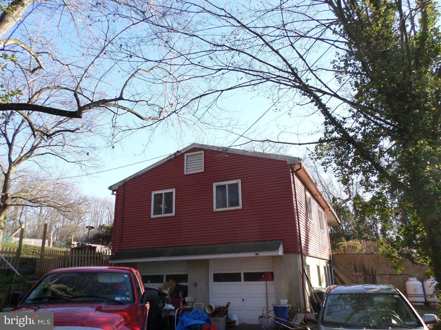 271 Shelbourne Road Birdsboro, PA 19508 - Photo 5 of 14 Garage