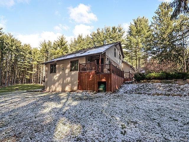 2251 Spruce Ridge Howell, MI 48855 - Photo 6 of 56 5217015781_45.jpg