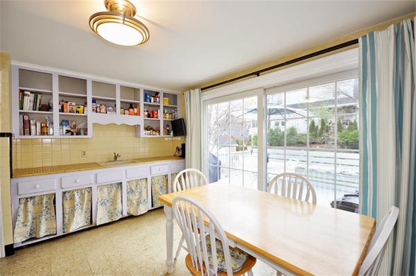 53 Valentine Road Arlington, MA 02476 - Photo 14 of 29