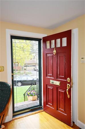 53 Valentine Road Arlington, MA 02476 - Photo 3 of 29