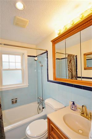 53 Valentine Road Arlington, MA 02476 - Photo 8 of 29
