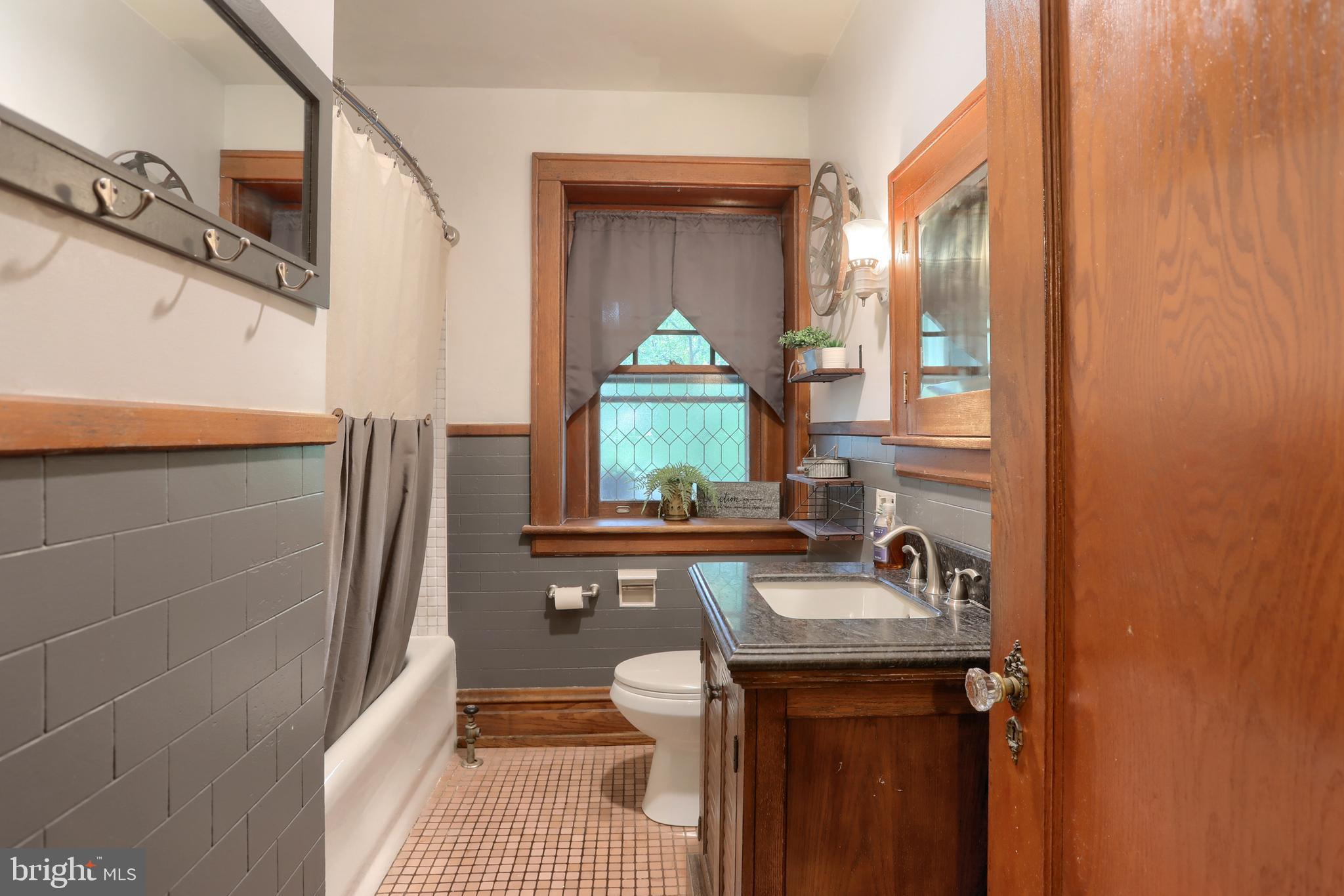 9931 Jonestown Road Grantville, PA 17028 - Photo 33 of 40 Second Floor Full Bath