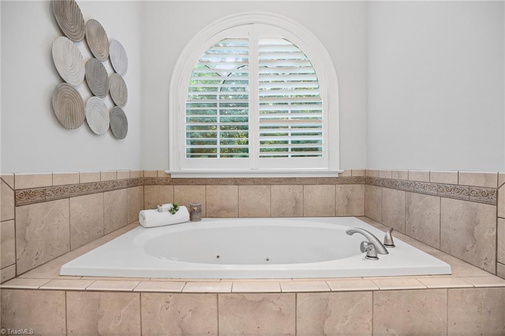 3704 Dover Park Road Greensboro, NC 27407 - Photo 26 of 50