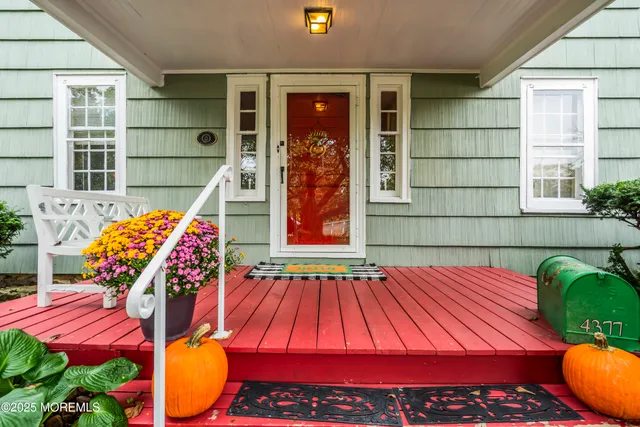 $680,000 | 4377 Old Bridge Matawan Road, Matawan, NJ 07747