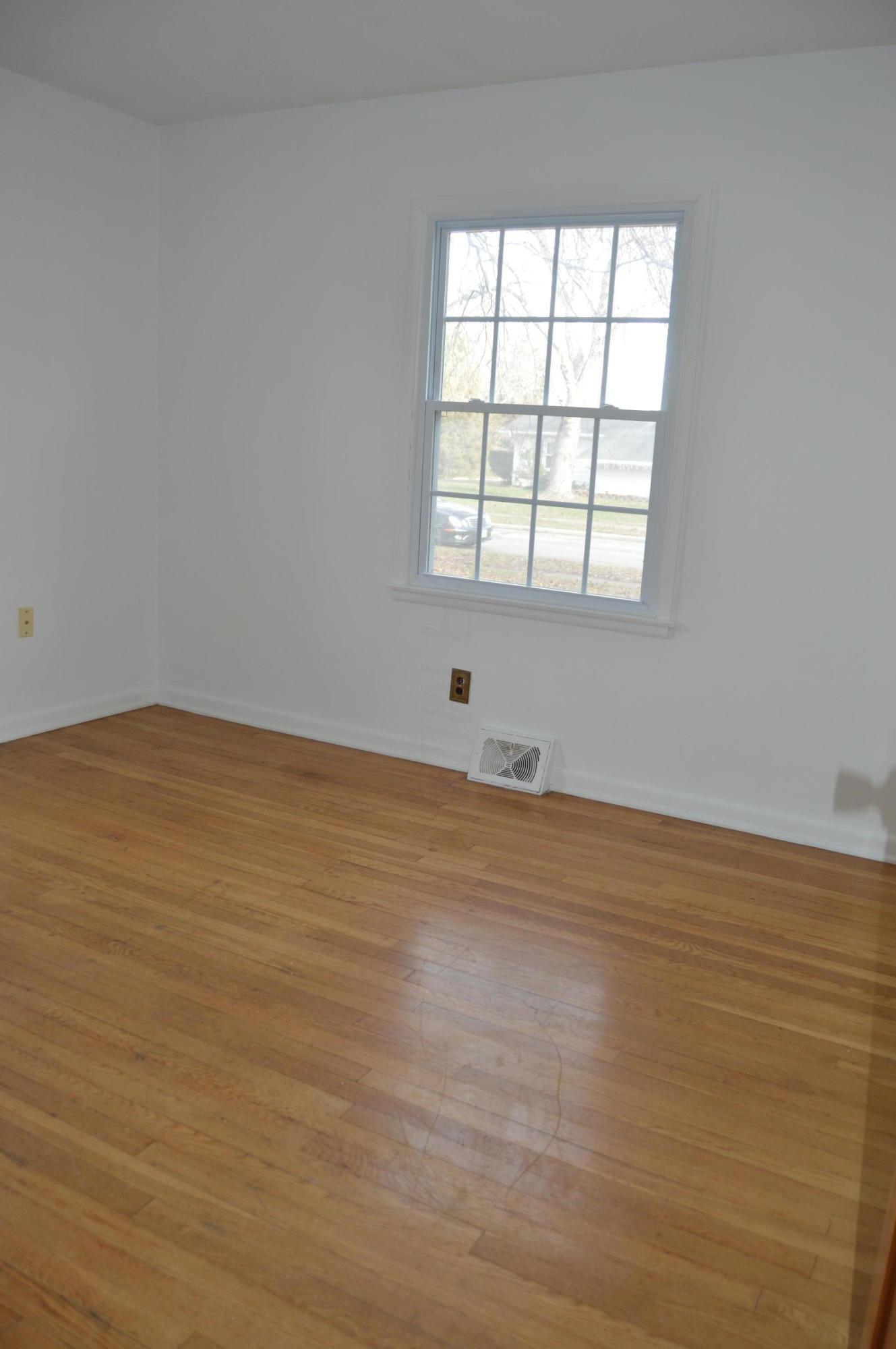 271 Danhurst Road Columbus, OH 43228 - Photo 17 of 32 Gallery Image 17
