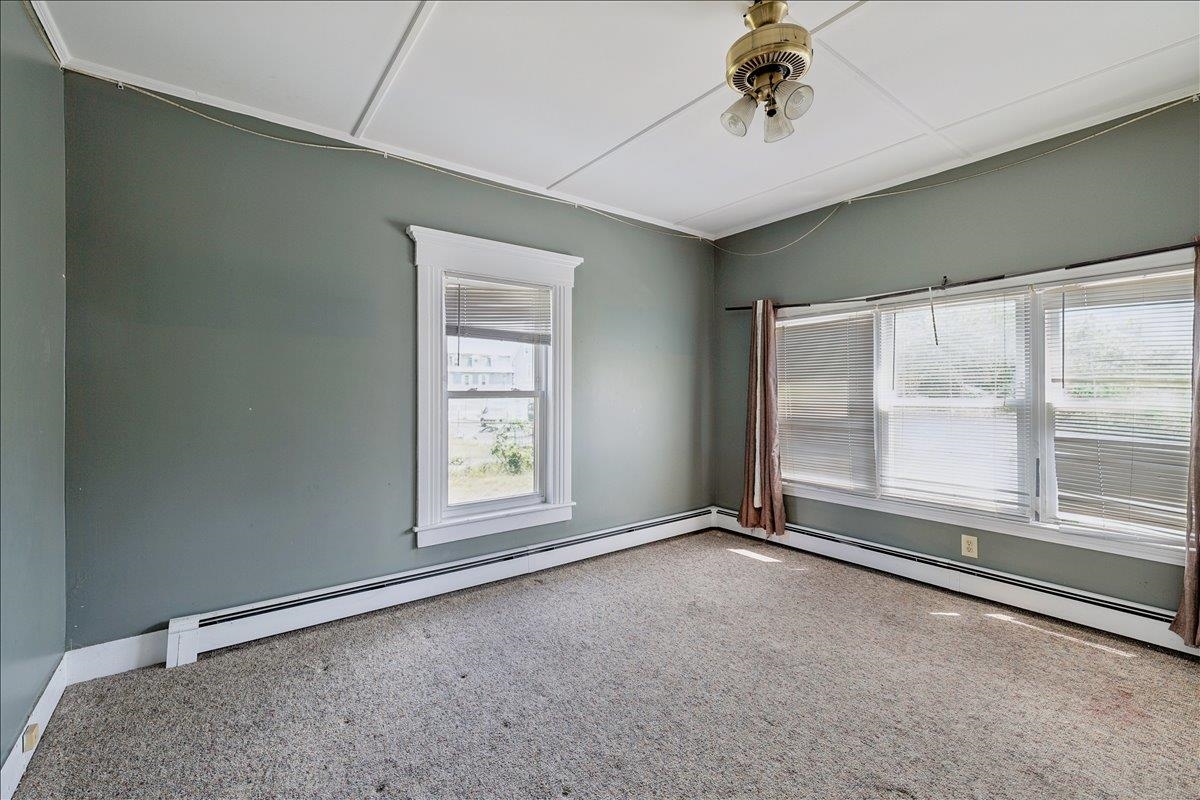 336 Spruce Street Manchester, NH 03103 - Photo 18 of 44