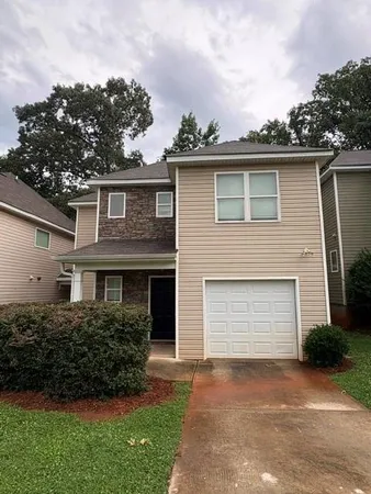$1,750 | 661 Carlton Pointe Drive, Unit 9, Palmetto, GA 30268