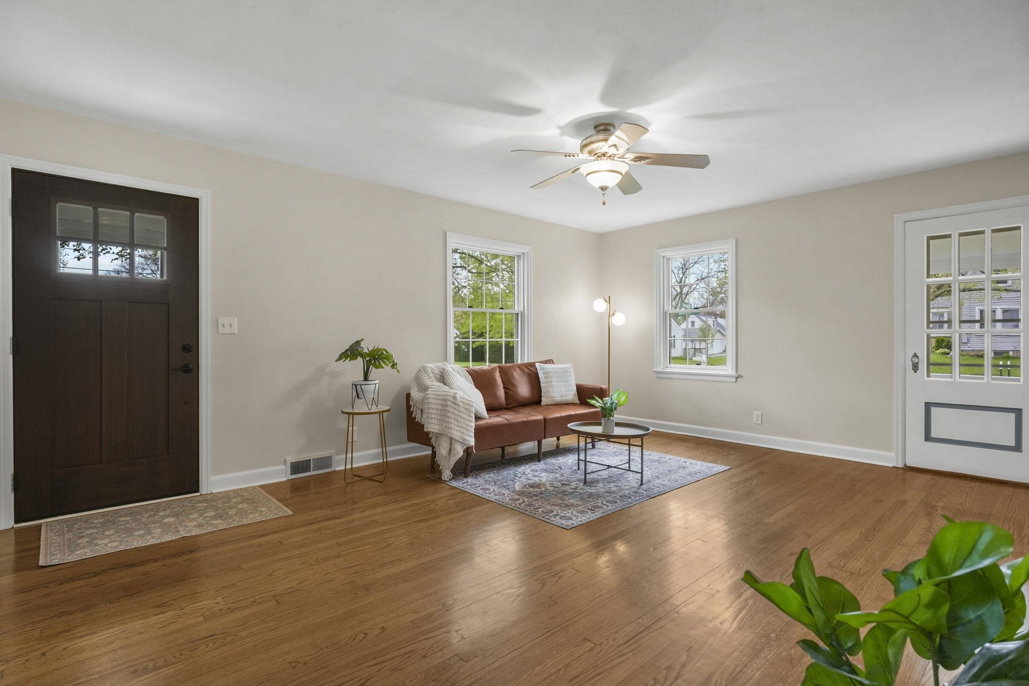 1502 Farragut Street Madison, WI 53704 - Photo 2 of 56