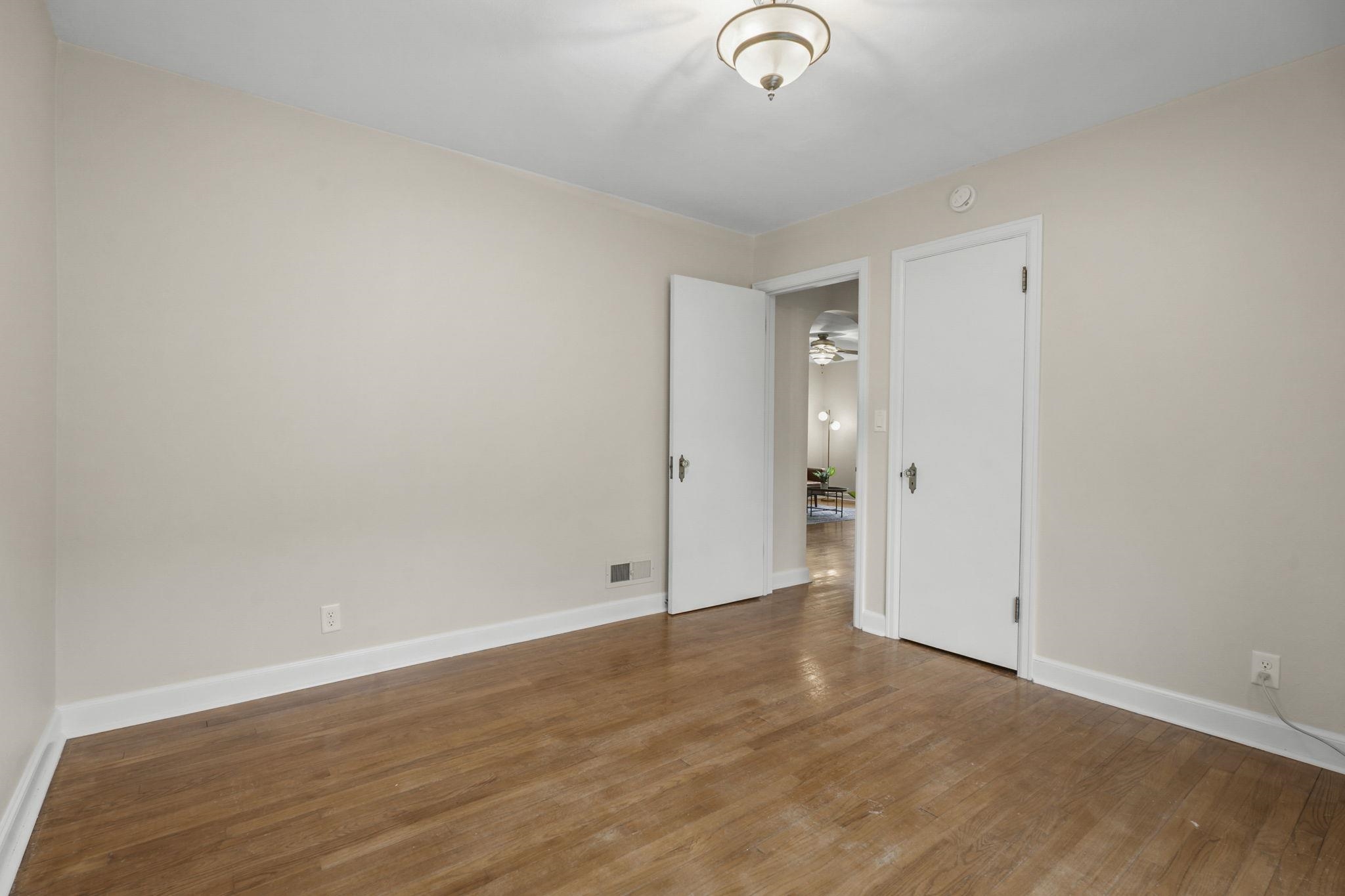 1502 Farragut Street Madison, WI 53704 - Photo 23 of 56