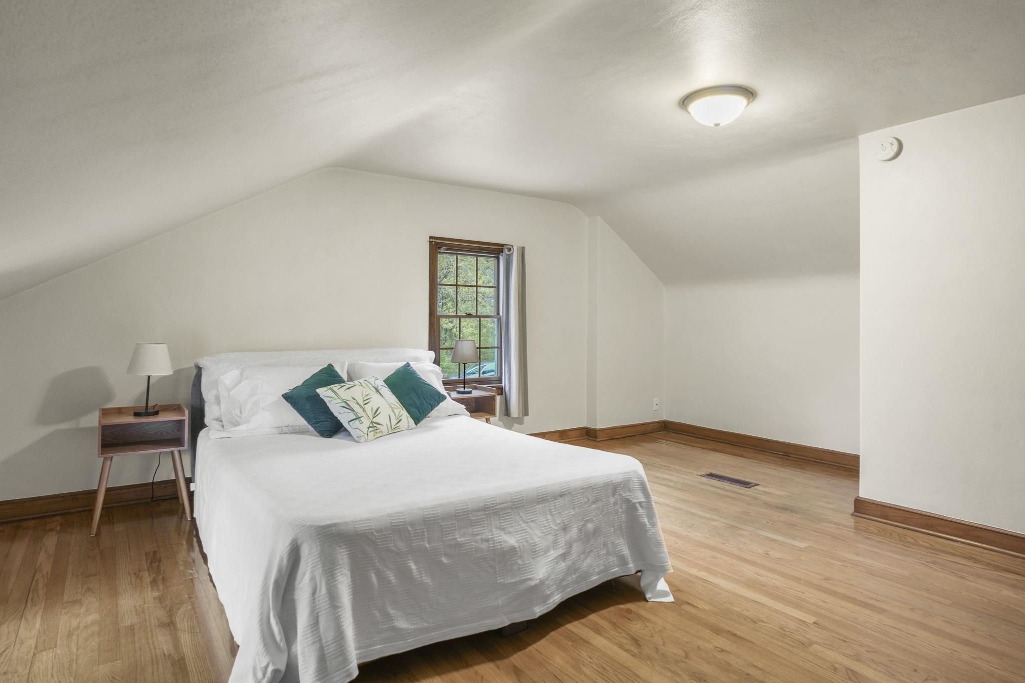 1502 Farragut Street Madison, WI 53704 - Photo 29 of 56