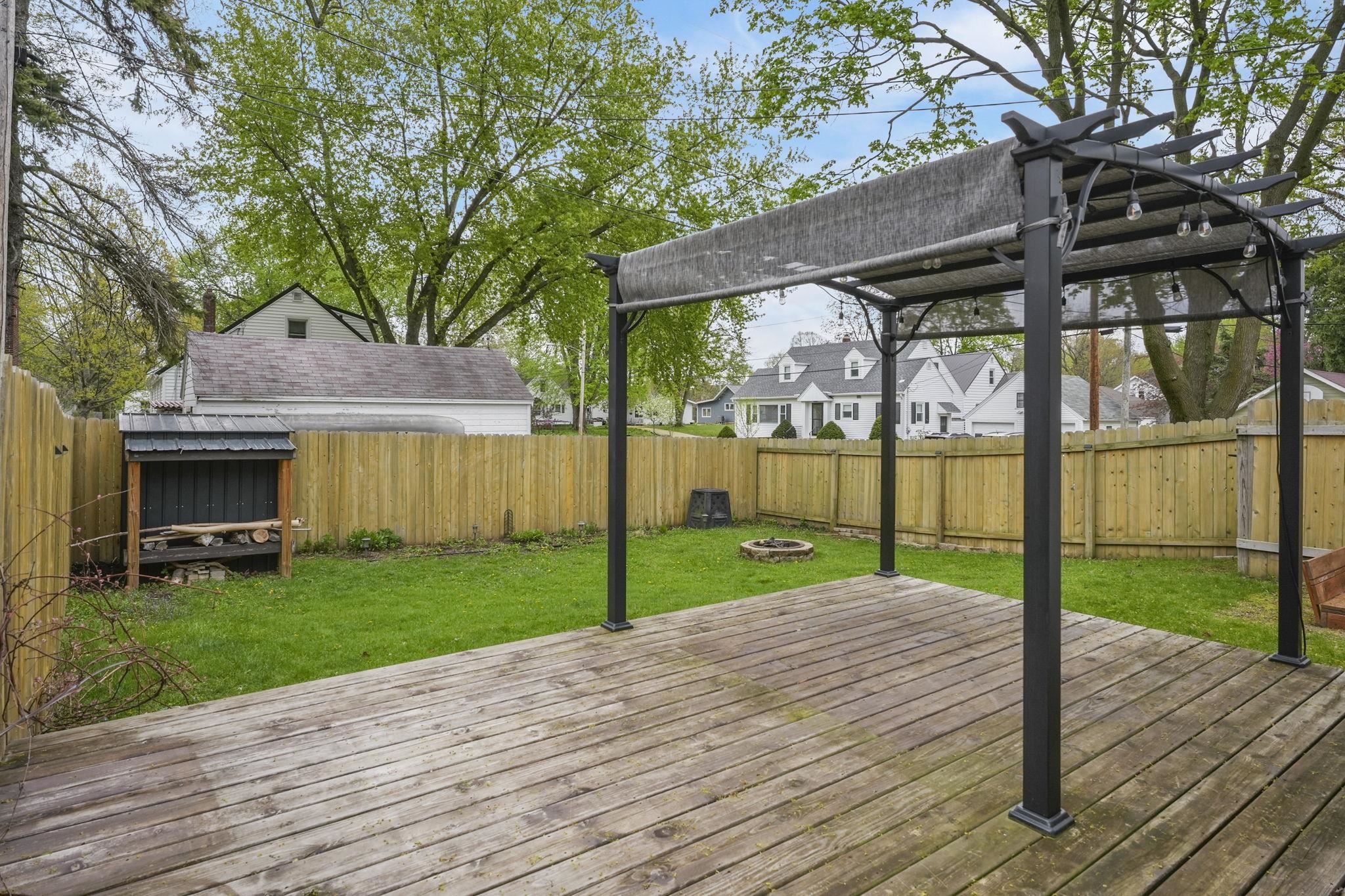 1502 Farragut Street Madison, WI 53704 - Photo 39 of 56